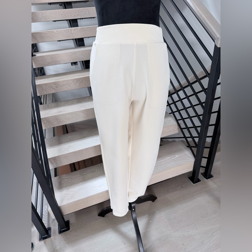 Slim High-Rise Cream Ponte Pants size XS/S - Picture 4 of 10